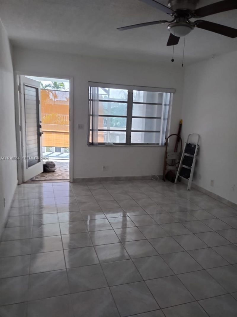 201 NE 14th Ave , Unit 10C, Hallandale Beach, FL 33009 Photo