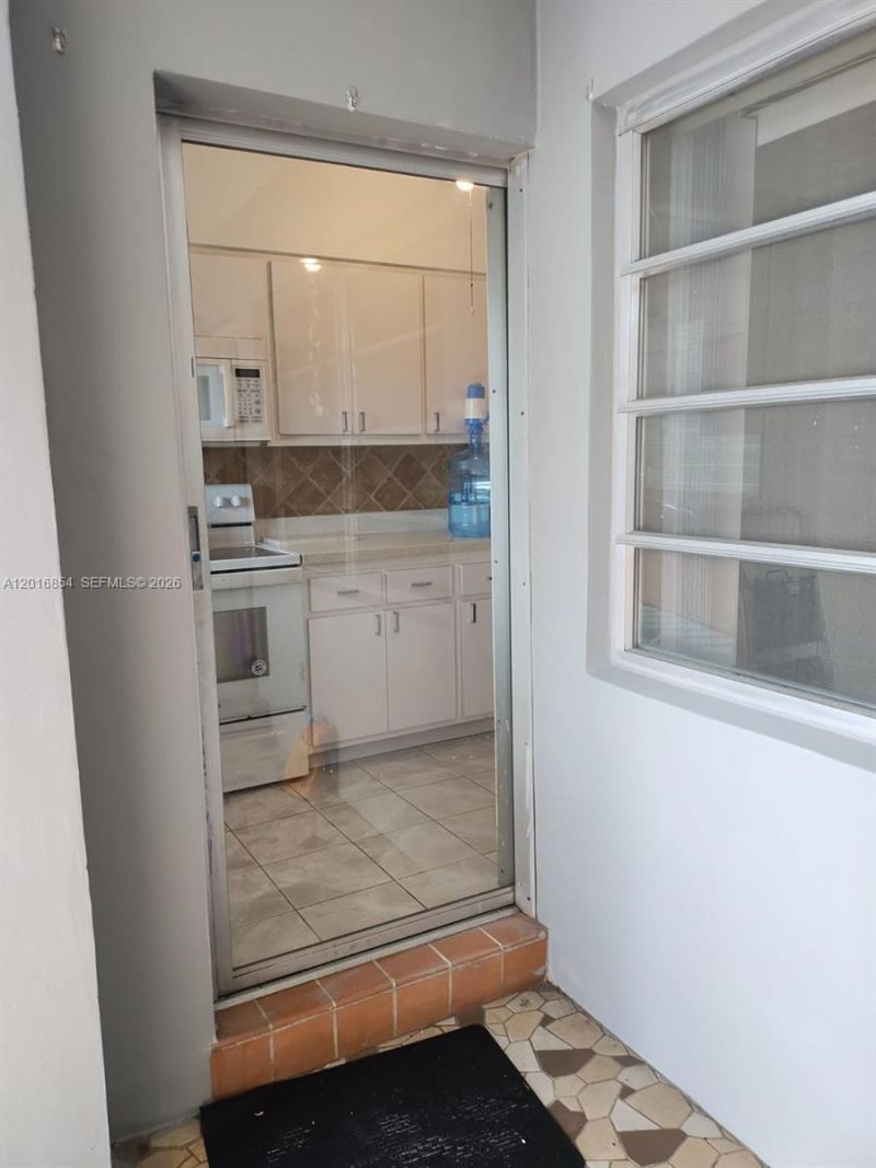 201 NE 14th Ave , Unit 10C, Hallandale Beach, FL 33009 Photo