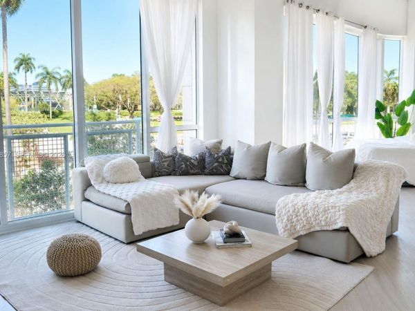 253 NE 2nd St , Unit 229, Miami, FL 33132