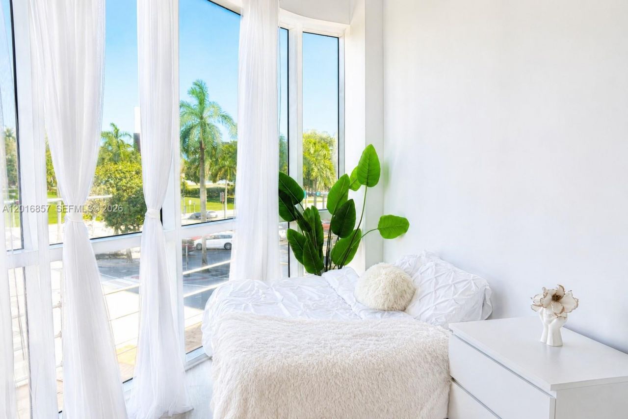 253 NE 2nd St , Unit 229, Miami, FL 33132 Photo