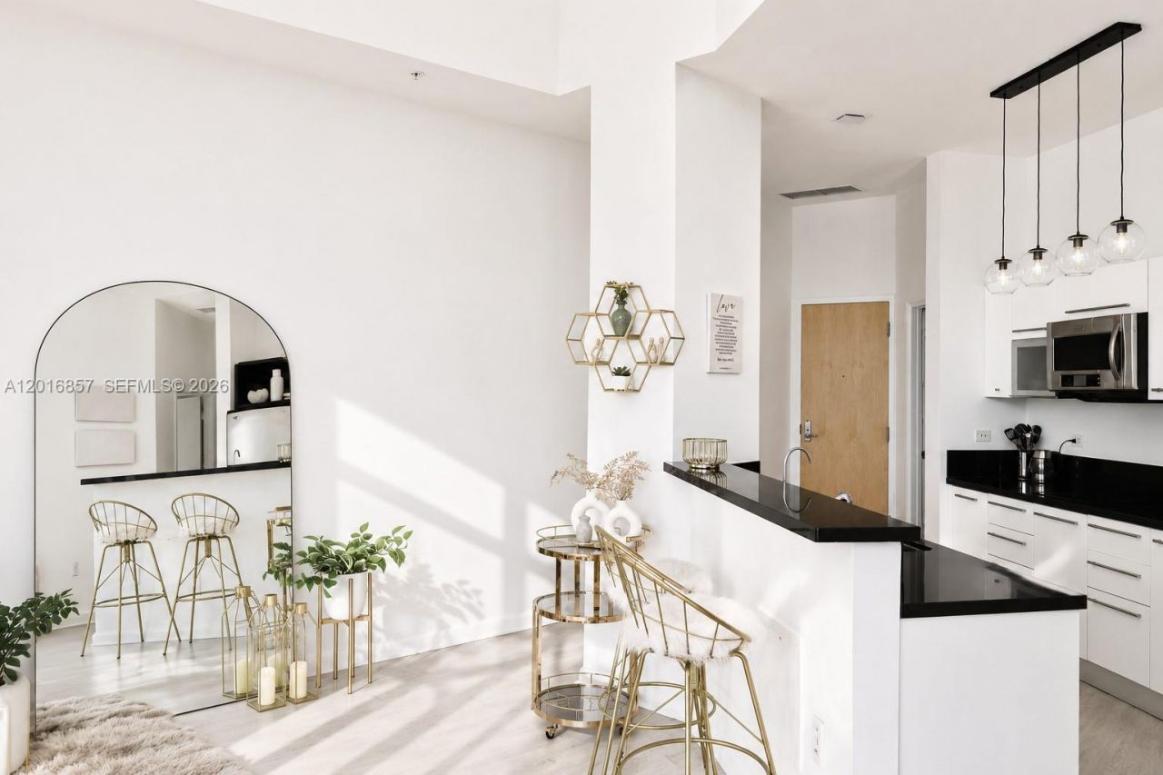 253 NE 2nd St , Unit 229, Miami, FL 33132 Photo