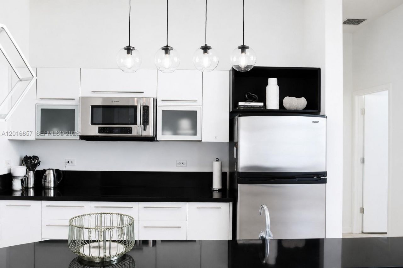 253 NE 2nd St , Unit 229, Miami, FL 33132 Photo