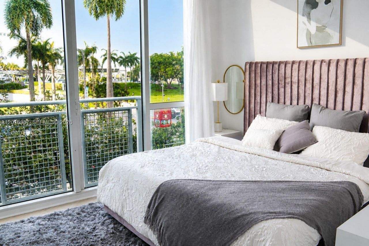 253 NE 2nd St , Unit 229, Miami, FL 33132 Photo