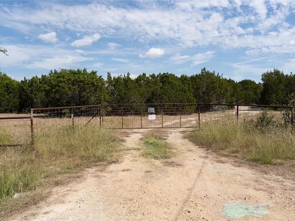 1934 Live Oak Cemetery Road , Killeen, TX 76542