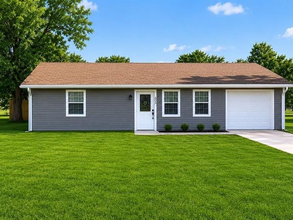 600 Pacific Street E, Honey Grove, TX 75446