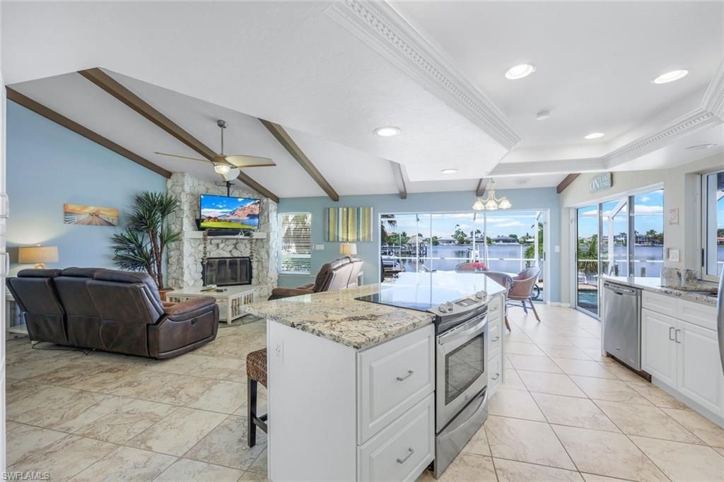 719 El Dorado Pkwy W, Cape Coral, FL 33914 Photo