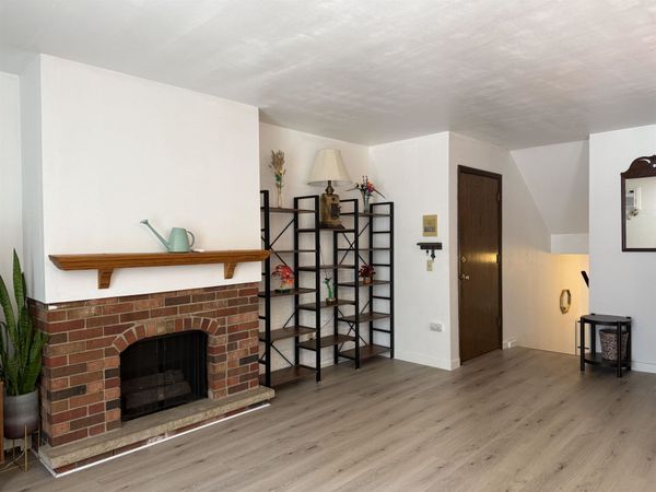 6239 Charing Cross Lane, Unit B-2, Middleton, WI 53562