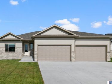602 N 107th Street, Lincoln, NE 68527