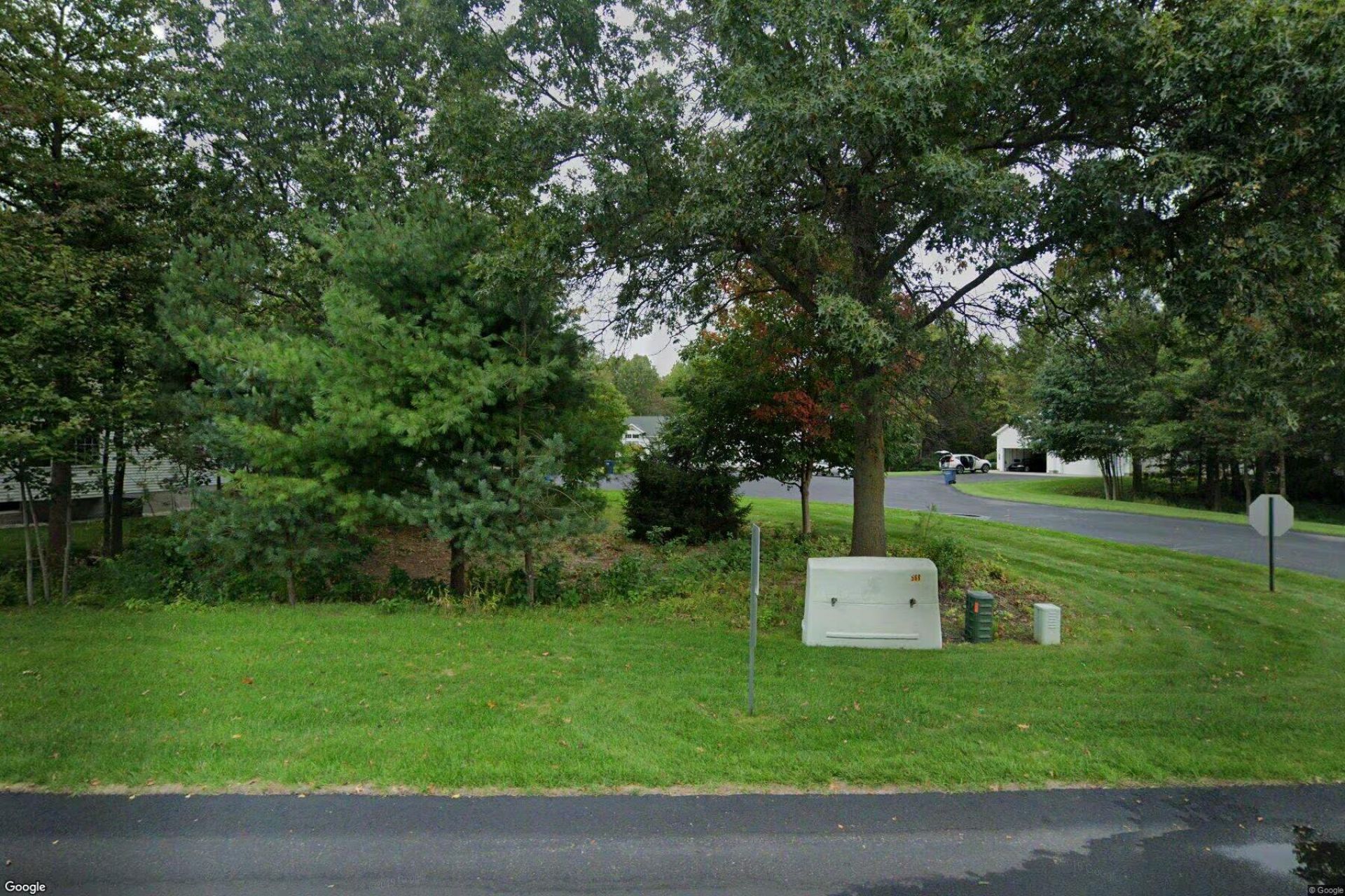 5611 Fairview Court, Fruitport, MI 49415 Main Photo