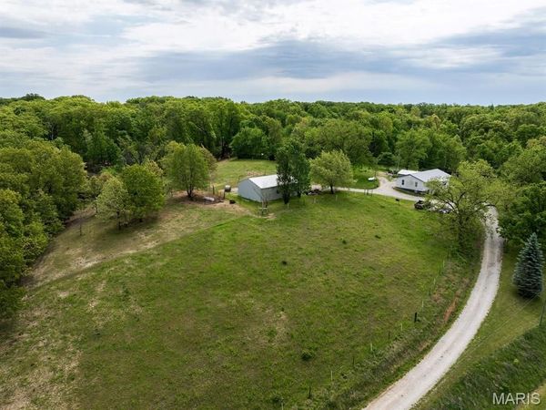 12746 Thornberry Road , New London, MO 63459
