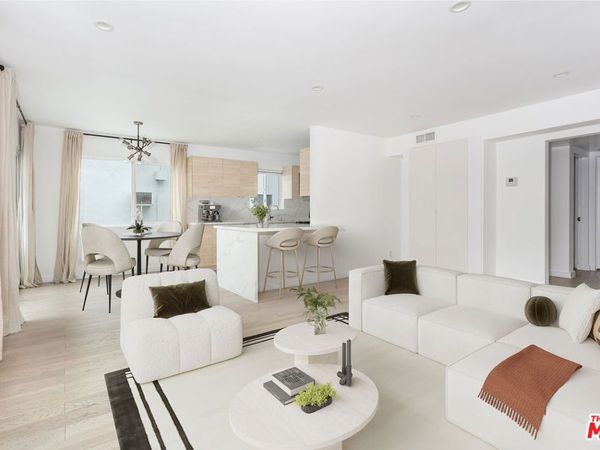 560 N KINGS Road, Unit 4, Los Angeles, CA 90048