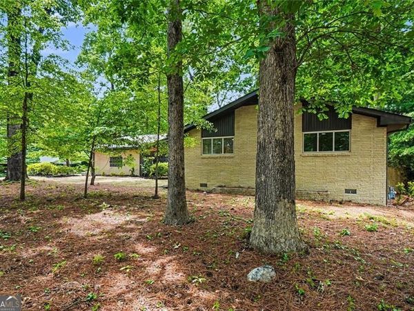 2700 Hawaii Court, Decatur, GA 30033