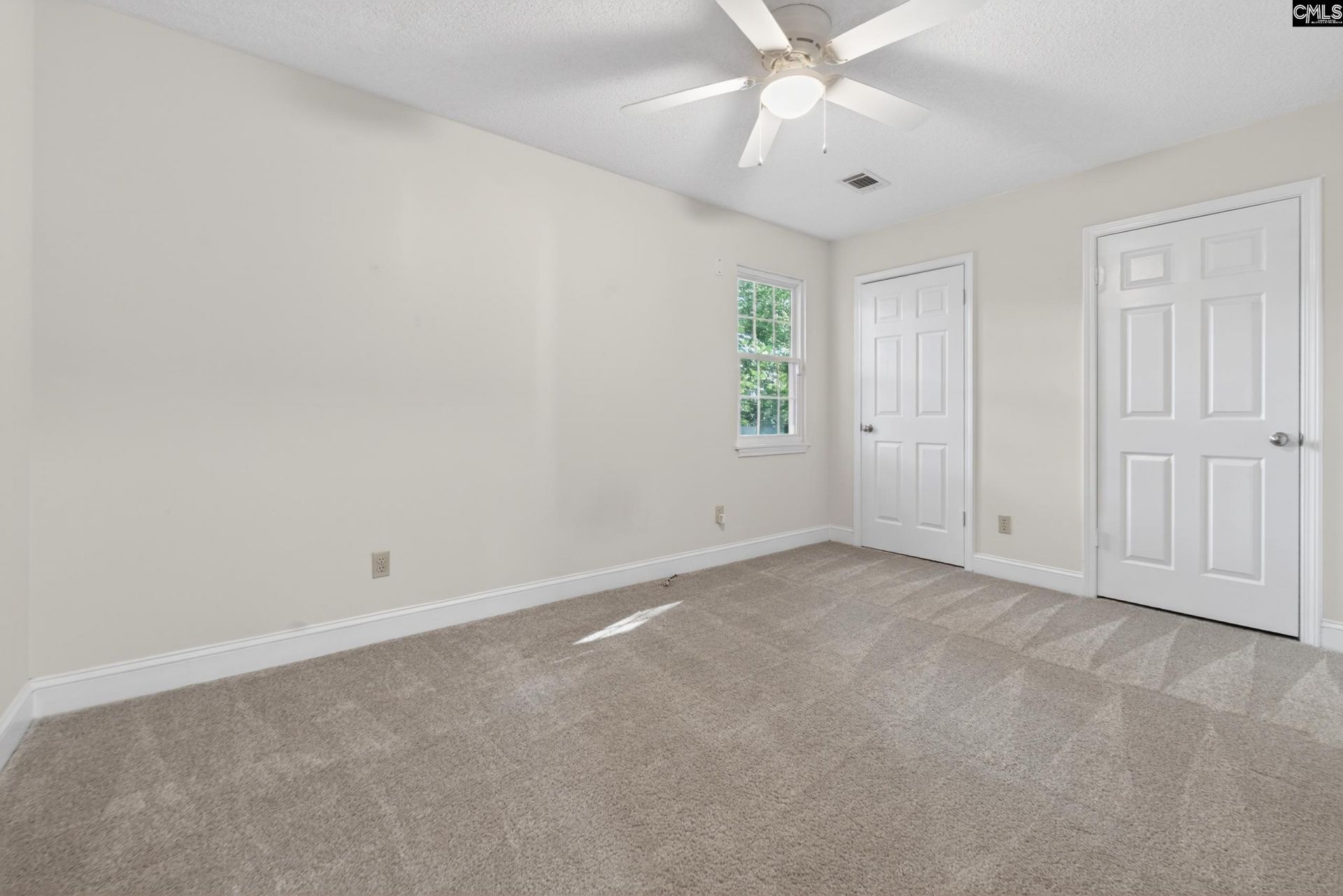 103 Whitfield Court Photo 32