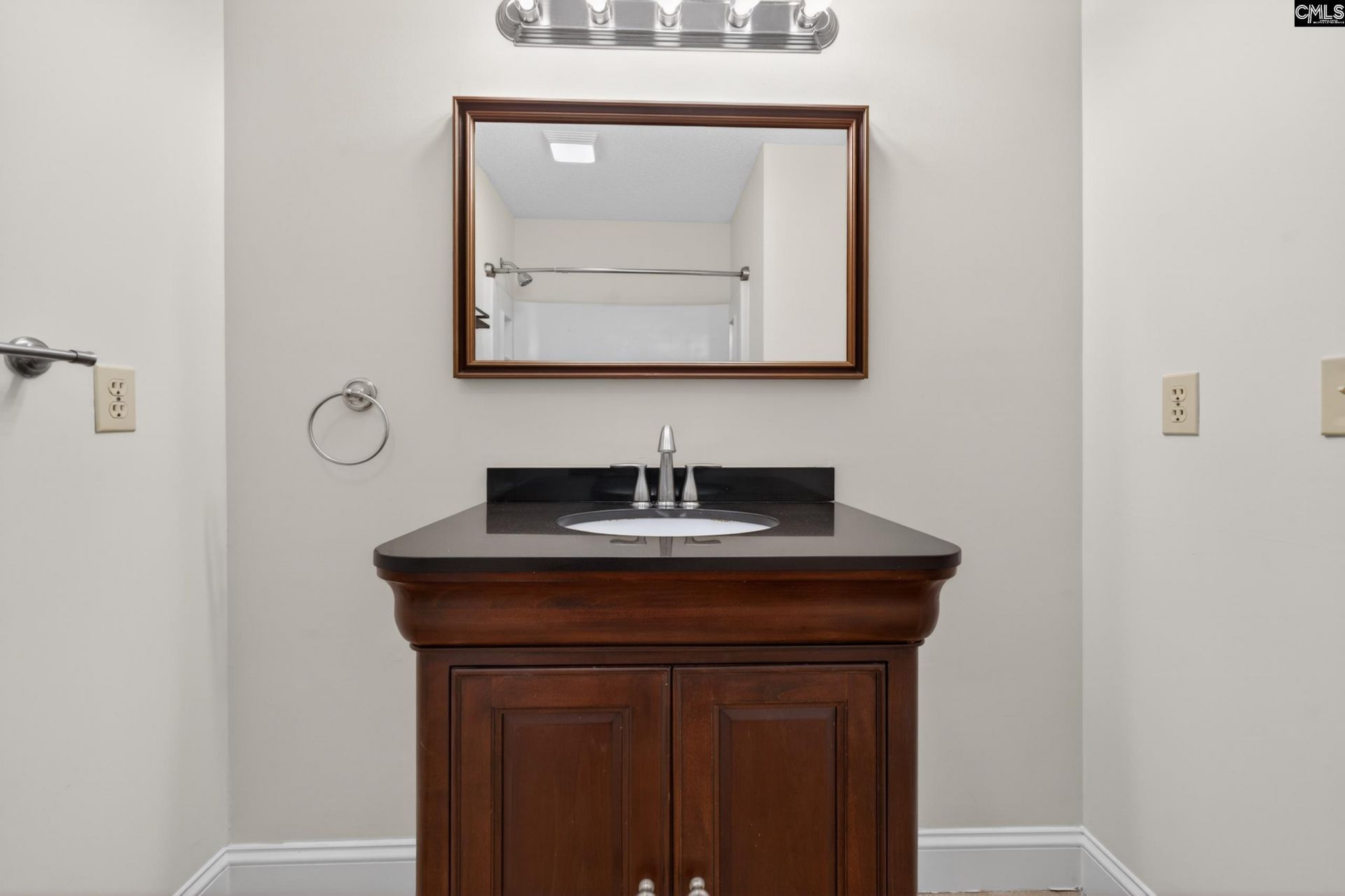 103 Whitfield Court Photo 33