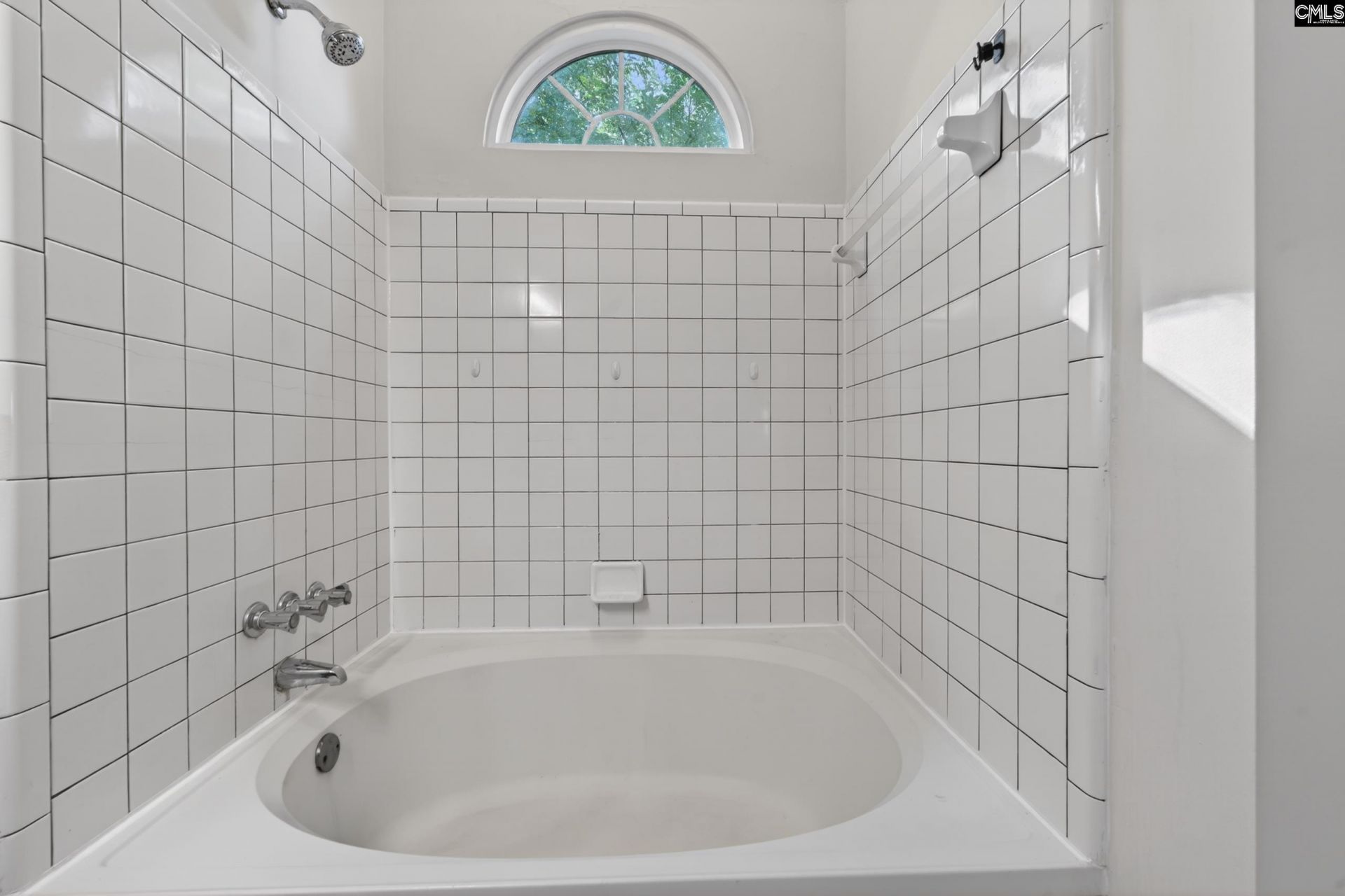 103 Whitfield Court Photo 36