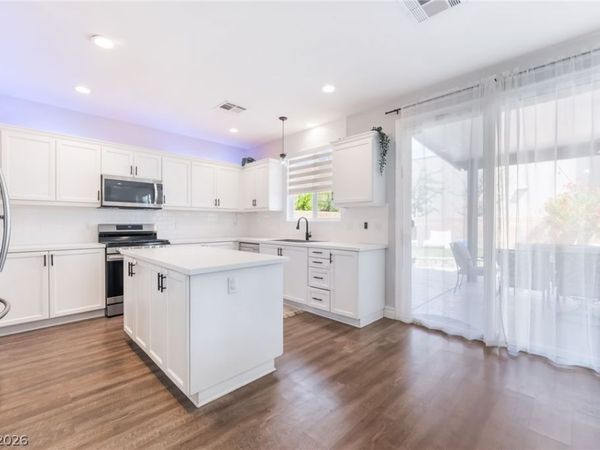 9762 Valmeyer Avenue , Las Vegas, NV 89148
