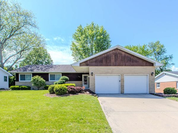 1207 Russell Street , Normal, IL 61761