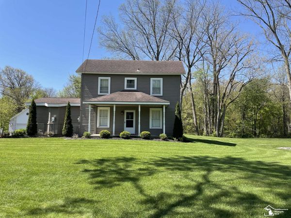 7815 Summerfield Road, Lambertville, MI 48144