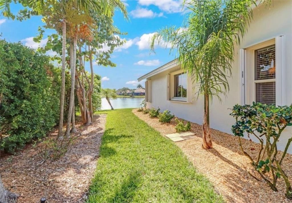 11312 Longshore Way W, Naples, FL 34119 Photo
