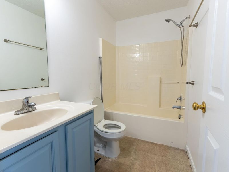 5565 Effy Lane, Canal Winchester, OH 43110 Photo 16
