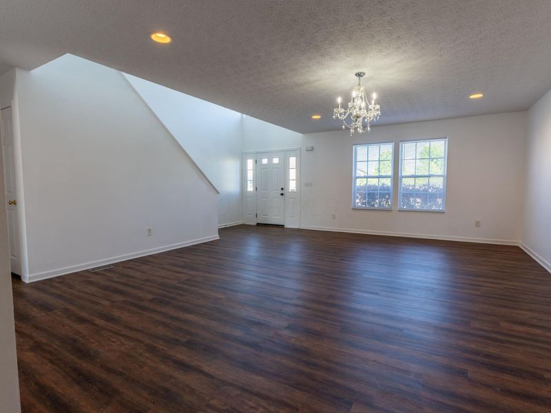 5565 Effy Lane, Canal Winchester, OH 43110 Photo 4