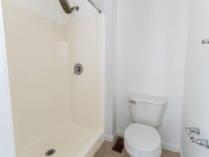 5565 Effy Lane, Canal Winchester, OH 43110 Photo 6