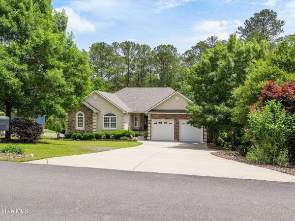 125 Lake Ridge Drive, McCormick, SC 29835
