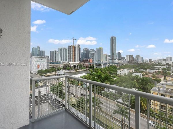 10 SW South River Dr , Unit 1006, Miami, FL 33130