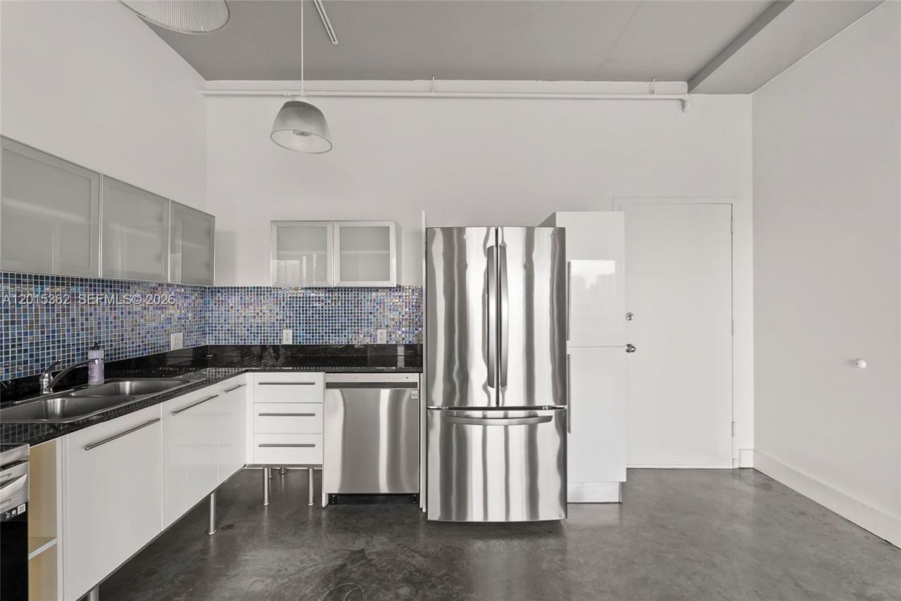 10 SW South River Dr , Unit 1006, Miami, FL 33130 Photo