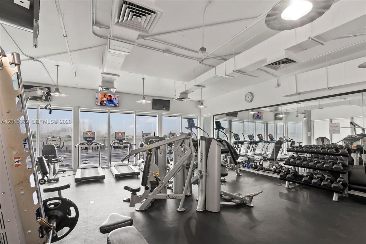 10 SW South River Dr , Unit 1006, Miami, FL 33130 Photo