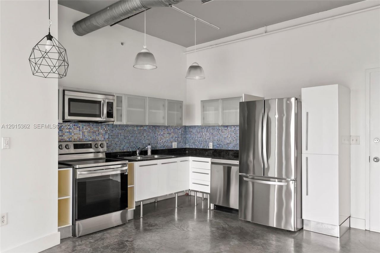 10 SW South River Dr , Unit 1006, Miami, FL 33130 Photo