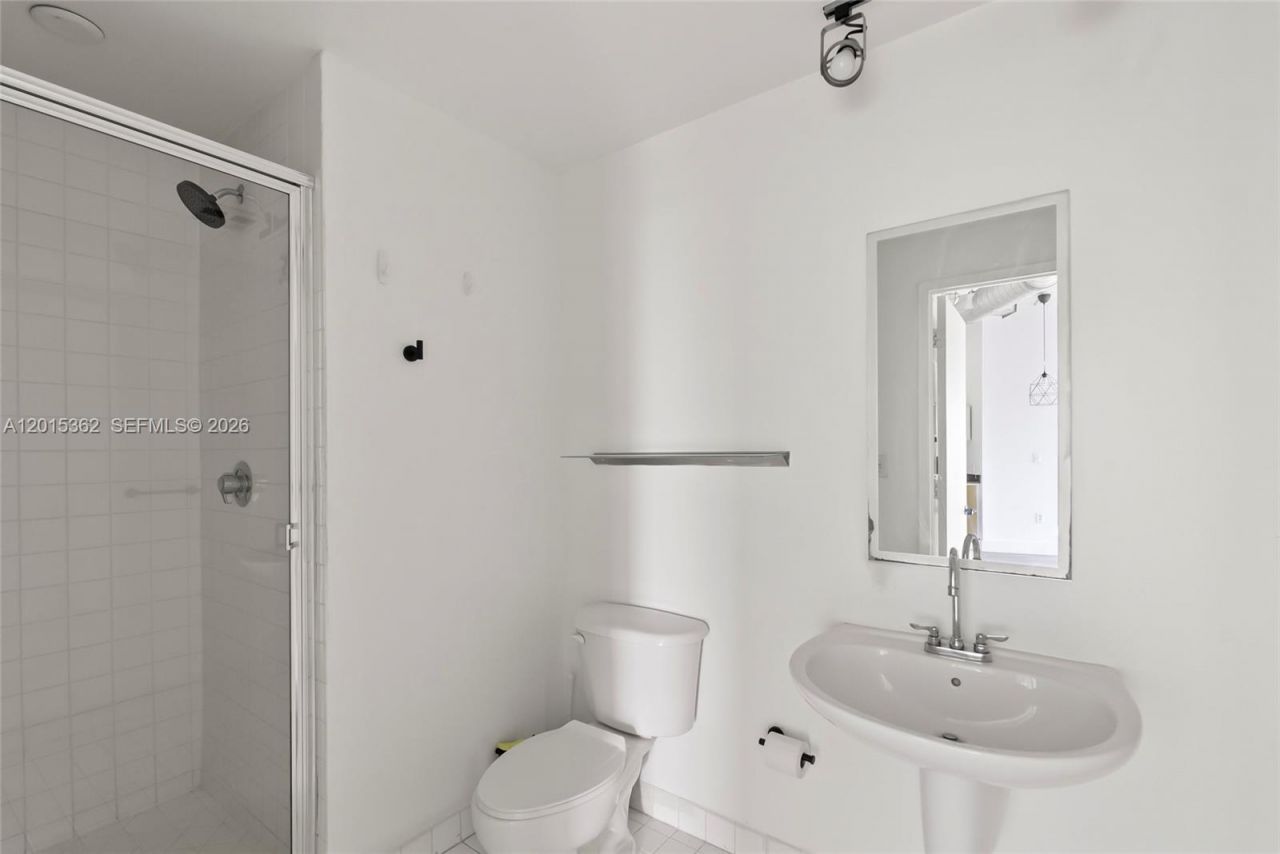 10 SW South River Dr , Unit 1006, Miami, FL 33130 Photo
