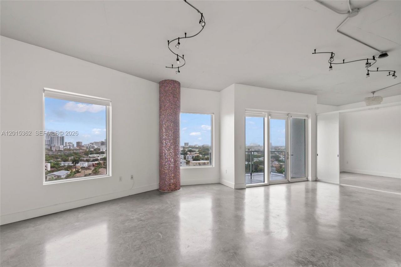 10 SW South River Dr , Unit 1006, Miami, FL 33130 Photo
