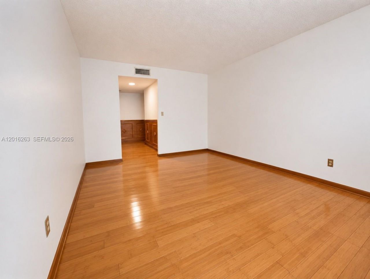 309 Lakeview Dr , Unit 204, Weston, FL 33326 Photo