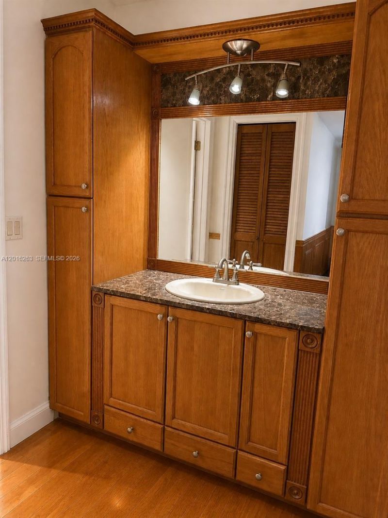 309 Lakeview Dr , Unit 204, Weston, FL 33326 Photo