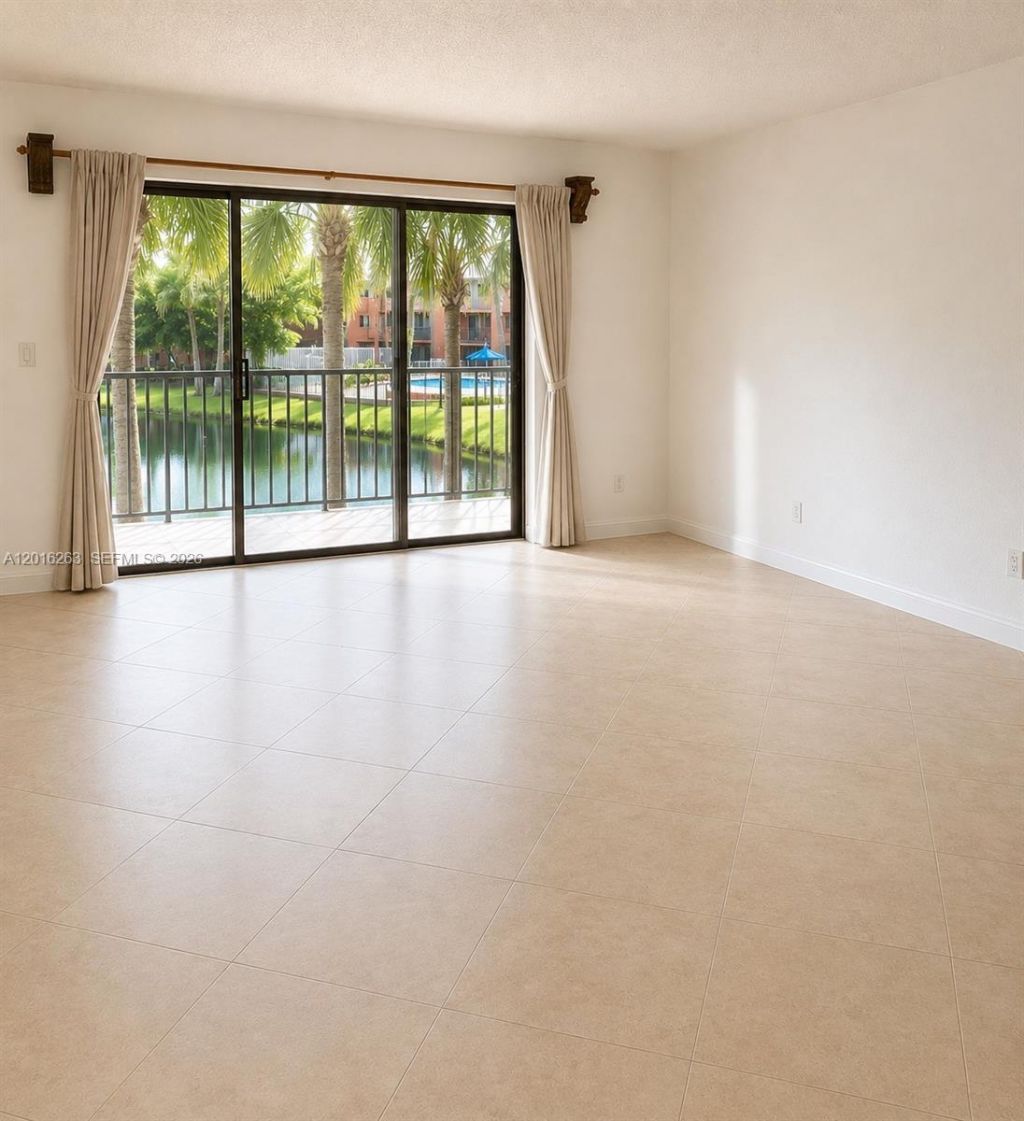 309 Lakeview Dr , Unit 204, Weston, FL 33326 Photo