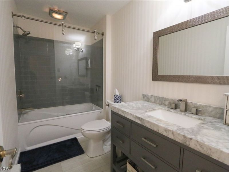 2202 Westwind Drive, Sandusky, OH 44870 Photo 15