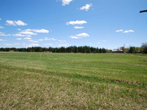 4 Valley Road, West Branch, MI 48661