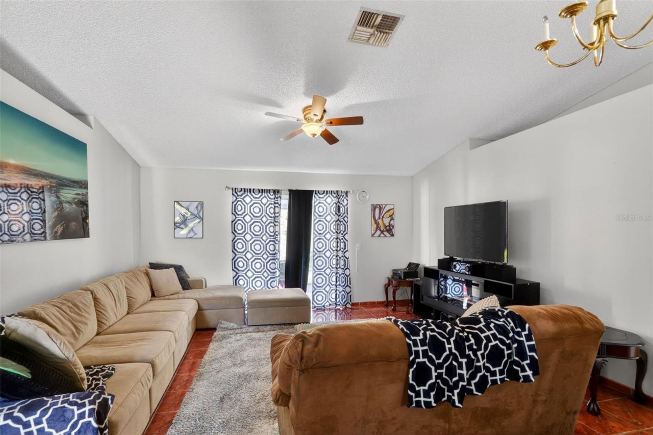 6820 Pomeroy Circle, Orlando, FL 32810 Photo