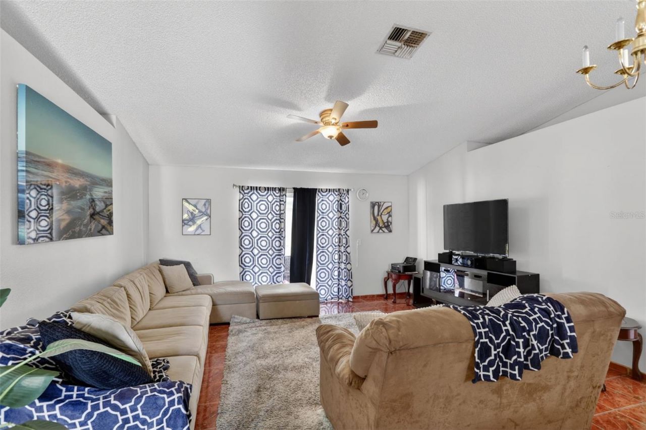 6820 Pomeroy Circle, Orlando, FL 32810 Photo