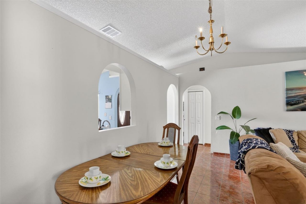 6820 Pomeroy Circle, Orlando, FL 32810 Photo