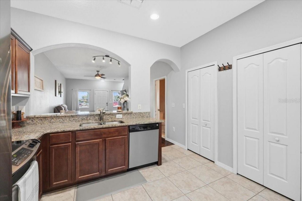 4187 Shade Tree Lane, Lakeland, FL 33812 Photo