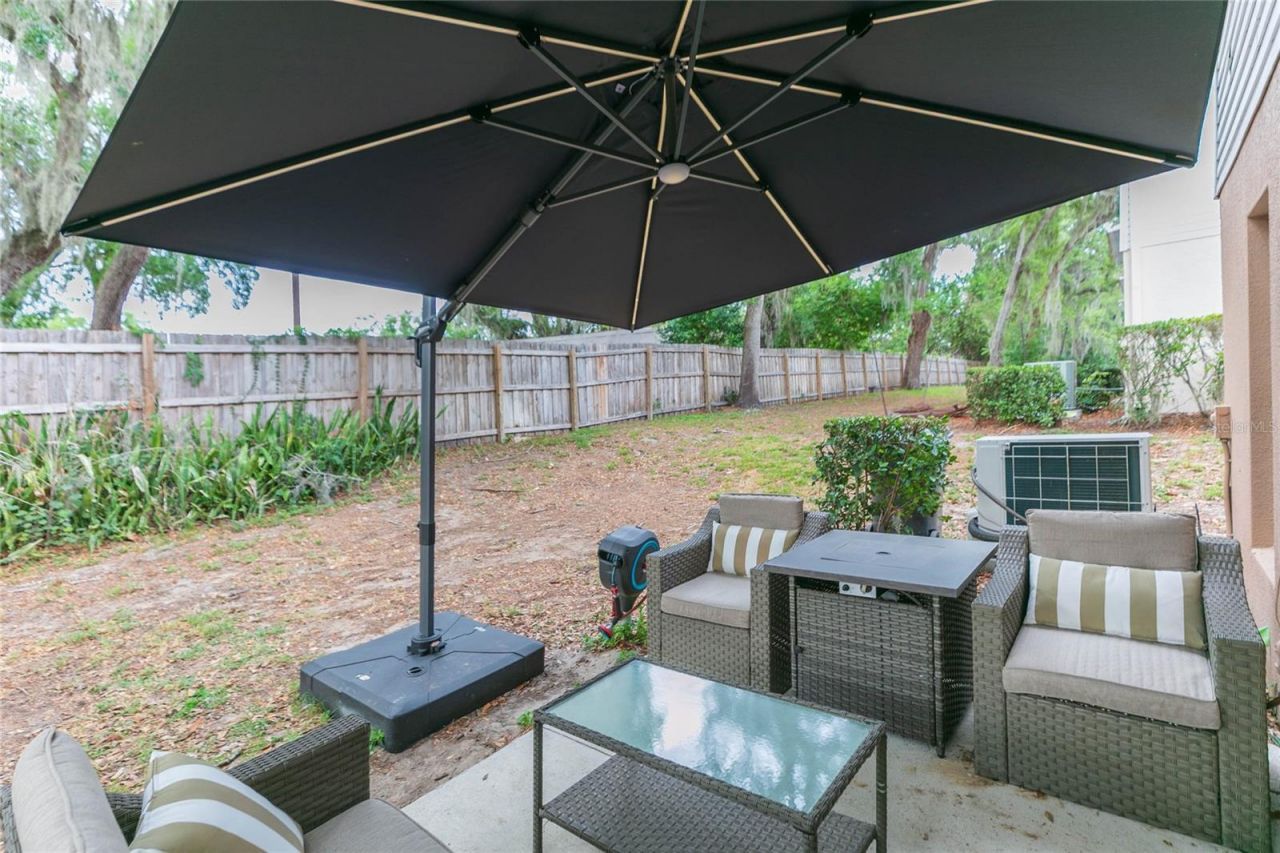 9922 Ashburn Lake Drive, Tampa, FL 33610 Photo