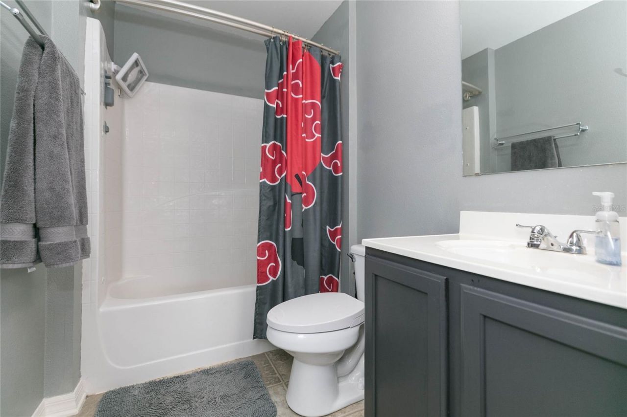 9922 Ashburn Lake Drive, Tampa, FL 33610 Photo