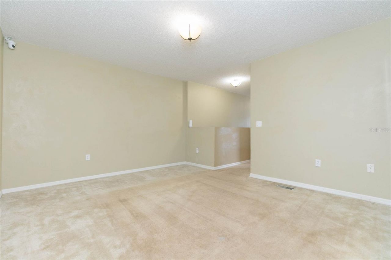 9922 Ashburn Lake Drive, Tampa, FL 33610 Photo