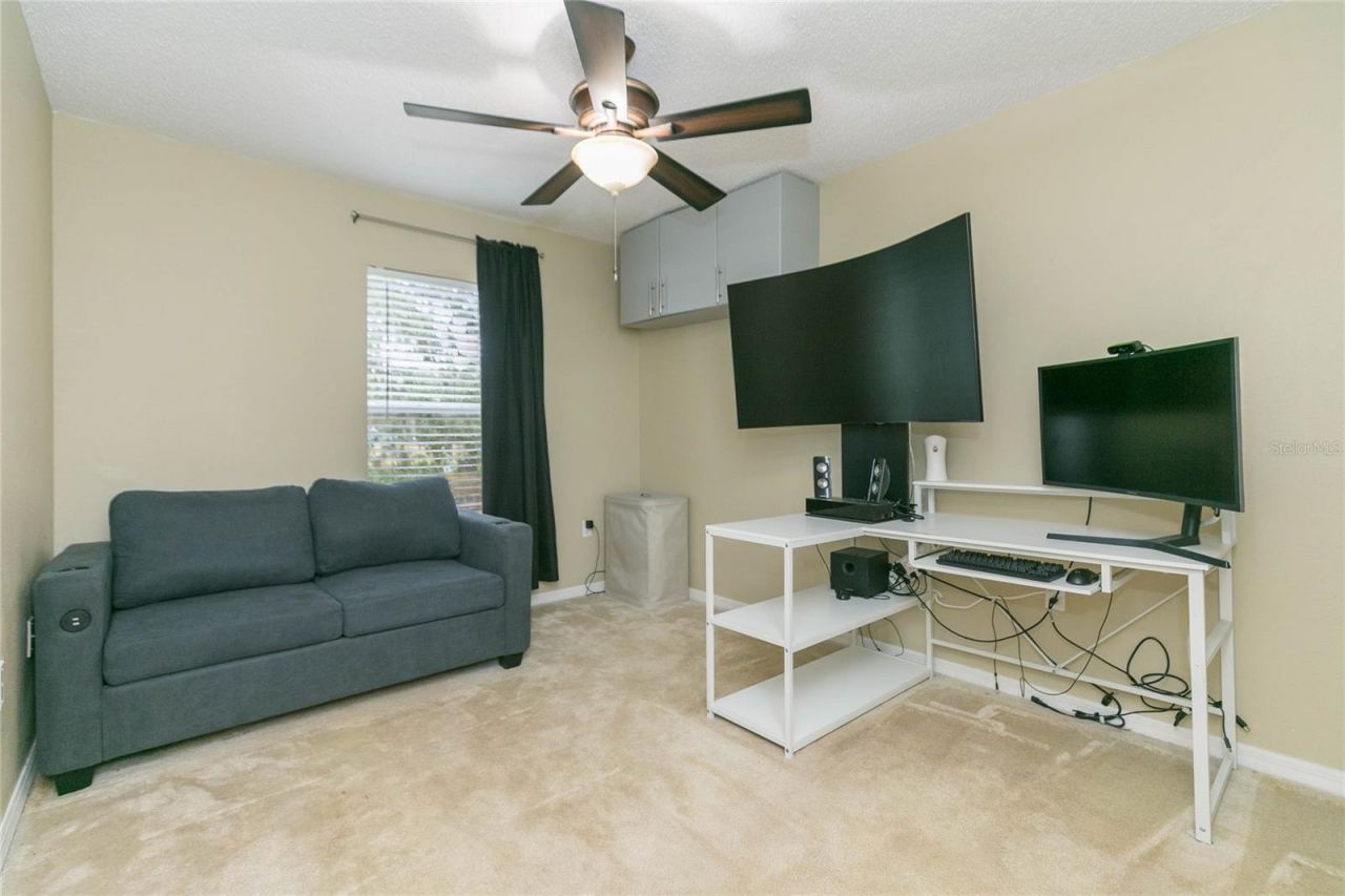 9922 Ashburn Lake Drive, Tampa, FL 33610 Photo