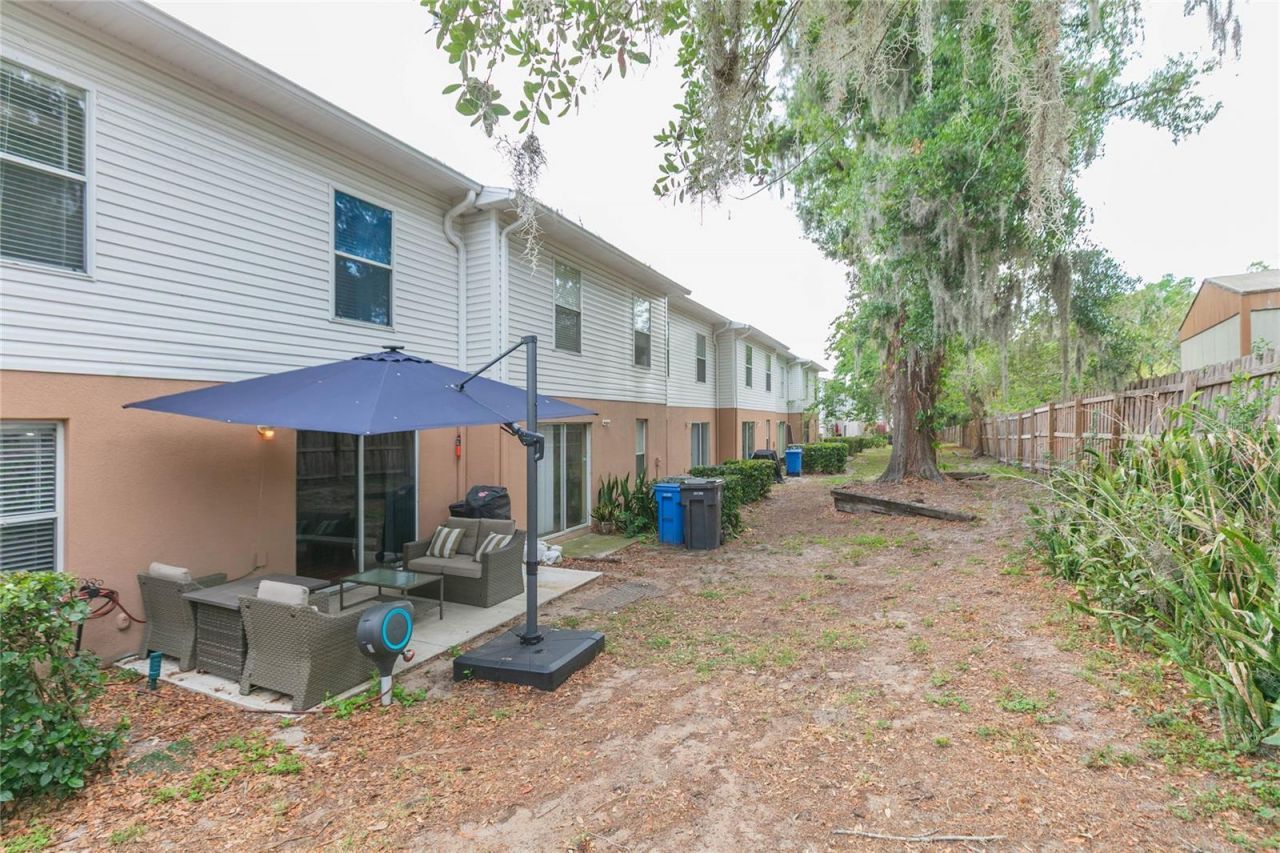 9922 Ashburn Lake Drive, Tampa, FL 33610 Photo