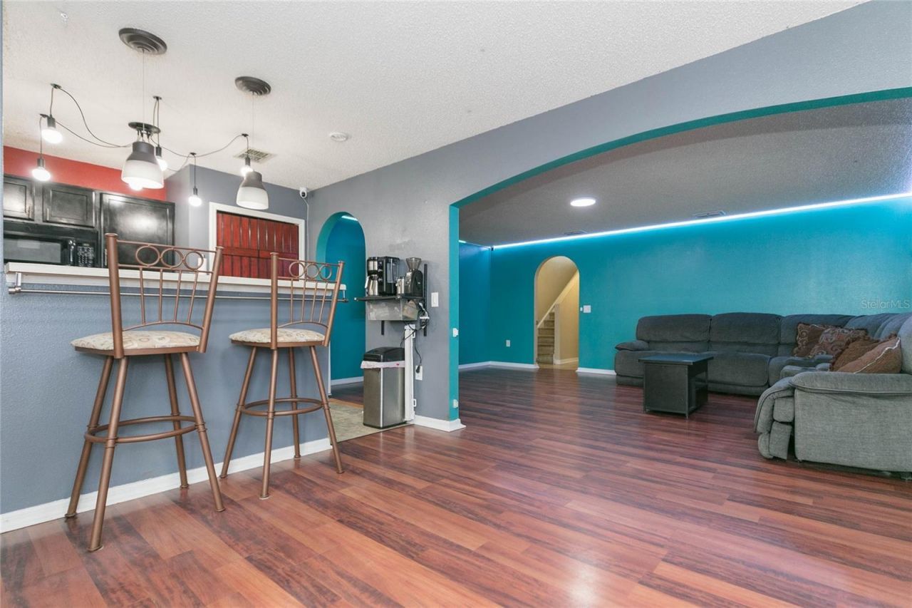 9922 Ashburn Lake Drive, Tampa, FL 33610 Photo