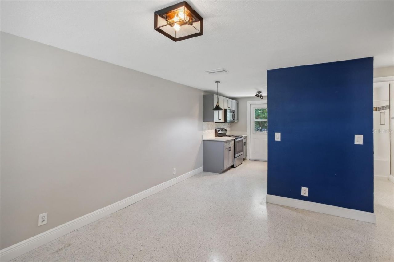 8703 Navajo Avenue, Tampa, FL 33637 Photo