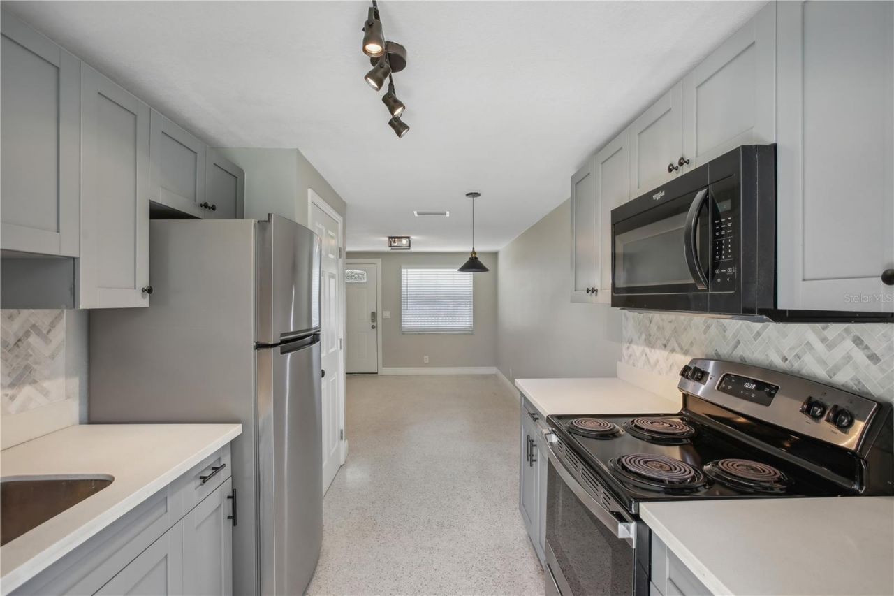 8703 Navajo Avenue, Tampa, FL 33637 Photo